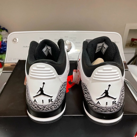 AIR JORDAN 3 RETRO INFRARED 23 - Picture 3 of 6